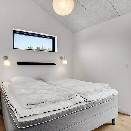 בית נופש 4 Star In Saltum